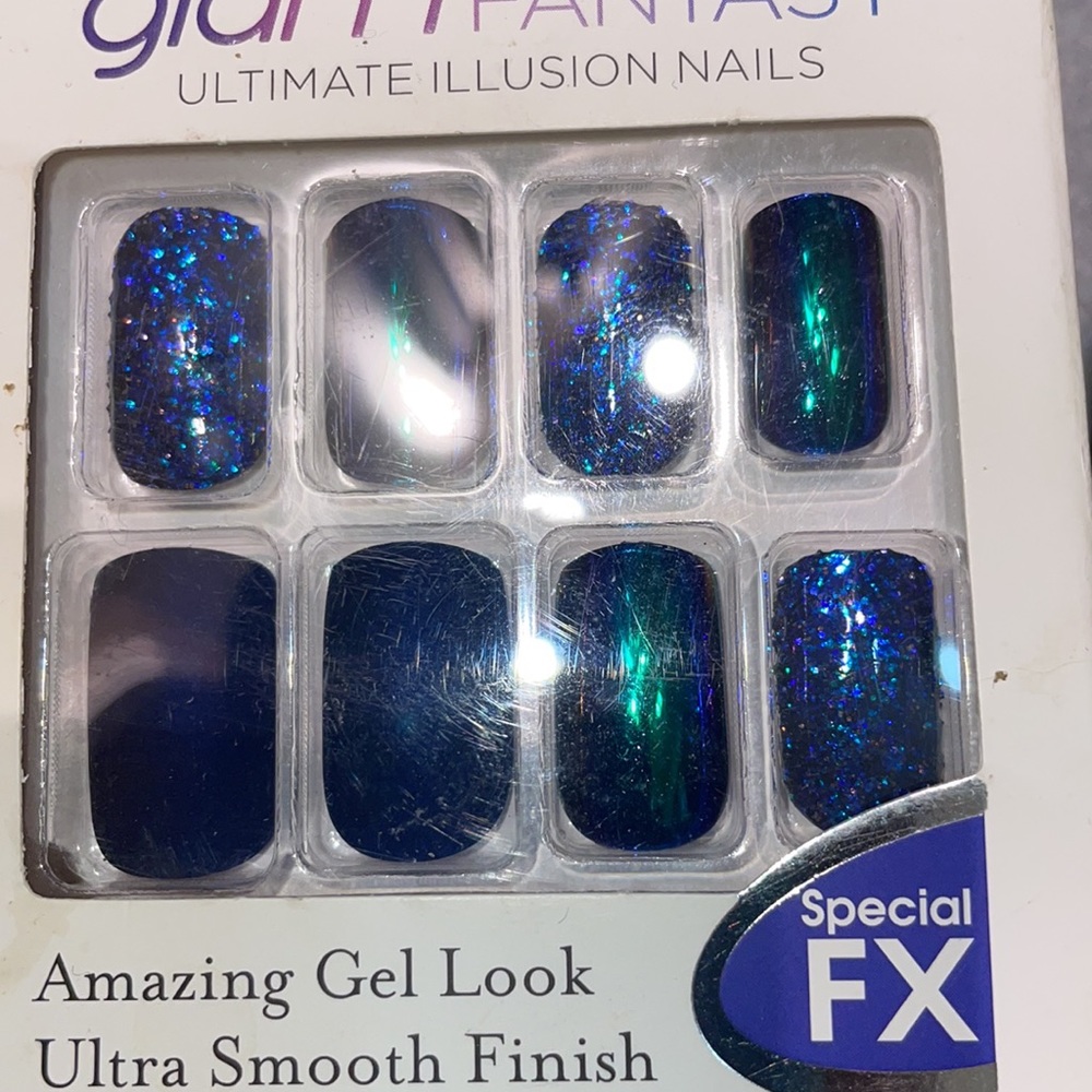 False nail bundle - Picture 2 of 12